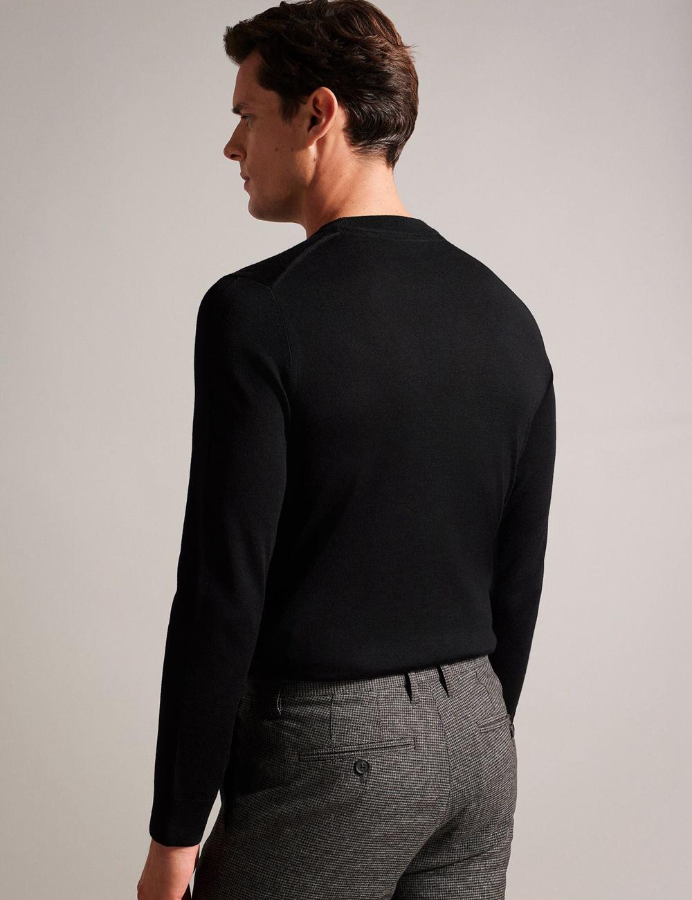 Black Men Ted Baker CARNBY - Pure Wool Crew Neck Jumpers | NZ  NSOC-12547