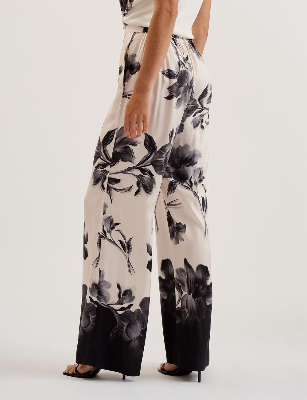 Black Women Ted Baker AWYNA - Floral Print Pull-On Wide Leg Trousers | NZ  NUMT-69104