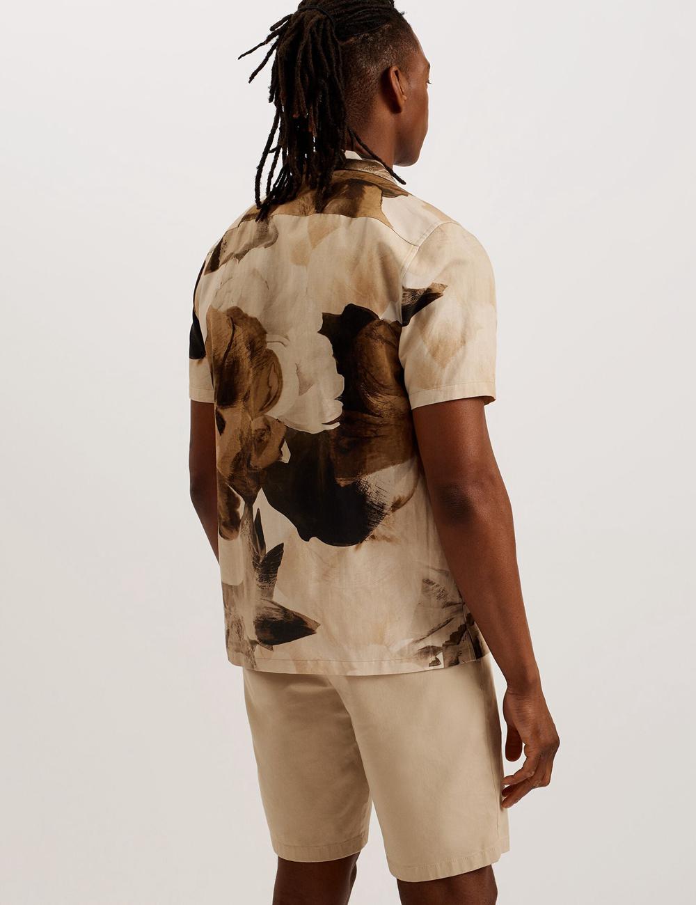 Ecru Men Ted Baker HENRIS - Short Sleeve Relaxed Floral Print Casual Shirts | NZ  XGME-15793