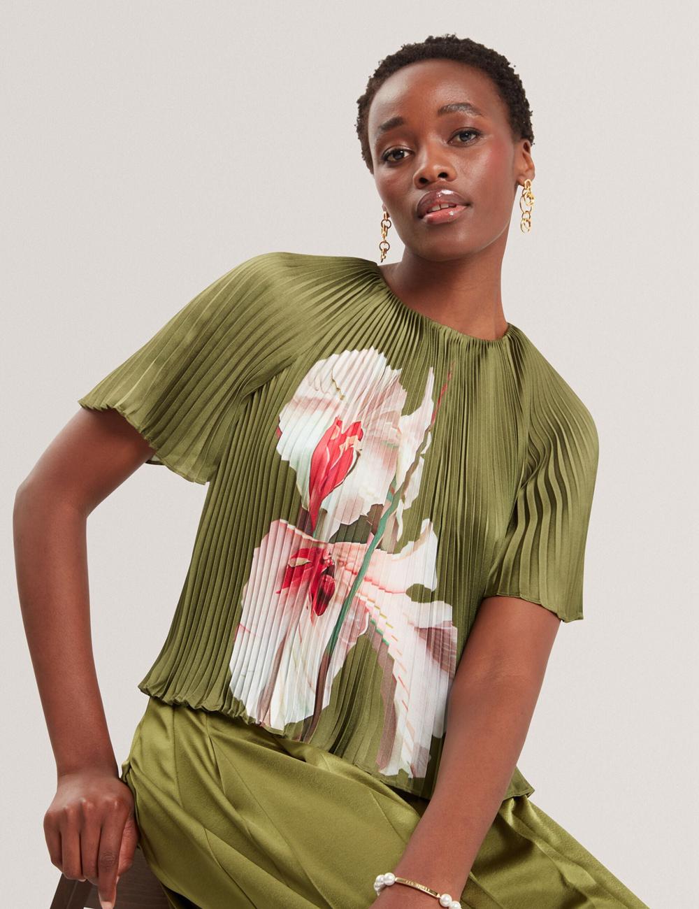 Green Women Ted Baker LIONAA - Floral Graphic Pleated Satin Short Sleeve Blouses | NZ  QDCZ-29186