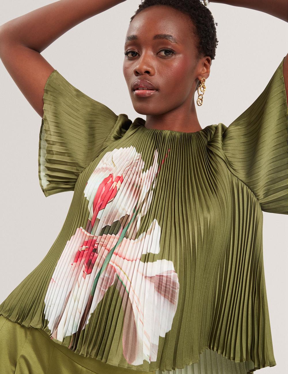 Green Women Ted Baker LIONAA - Floral Graphic Pleated Satin Short Sleeve Blouses | NZ  QDCZ-29186
