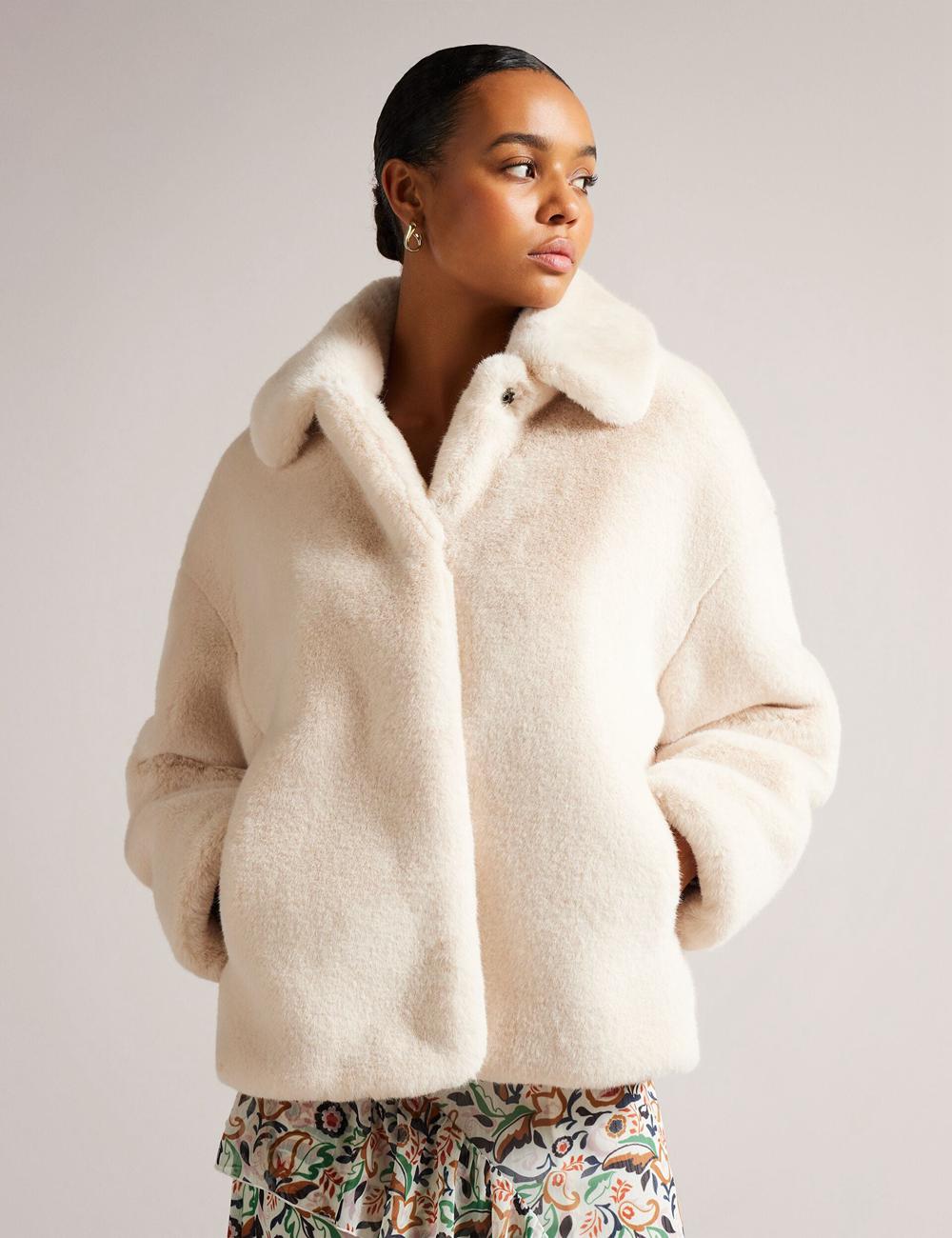 Ivory Women Ted Baker LILIAM - Faux Fur Collared Short Coat Jackets | NZ  PIRK-04625