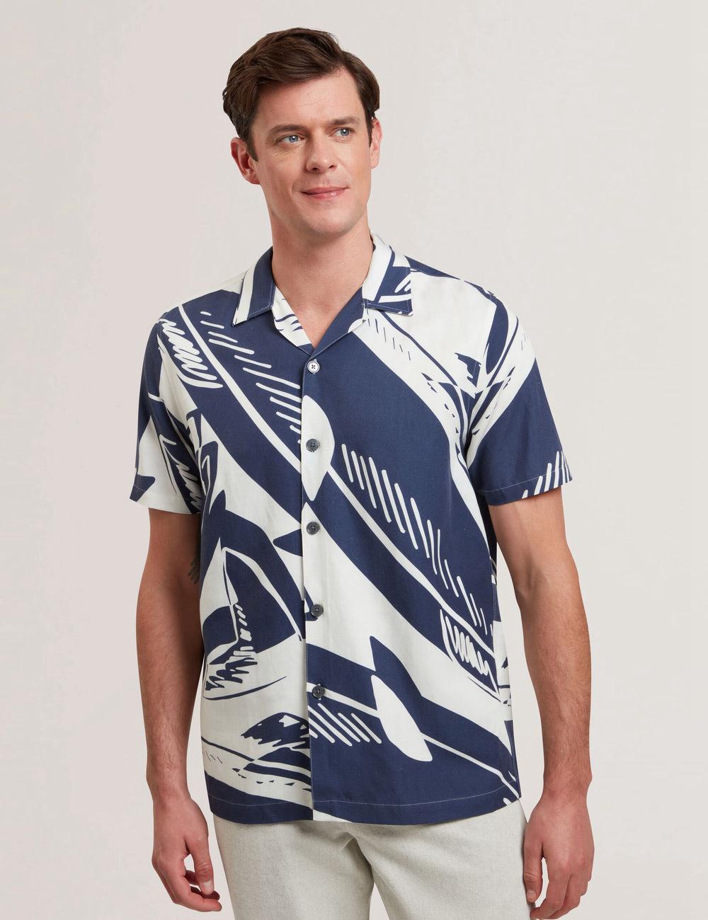 Mid-Navy Men Ted Baker HEUKELS - Short Sleeve Relaxed Fish Print Casual Shirts | NZ  AFYU-39508