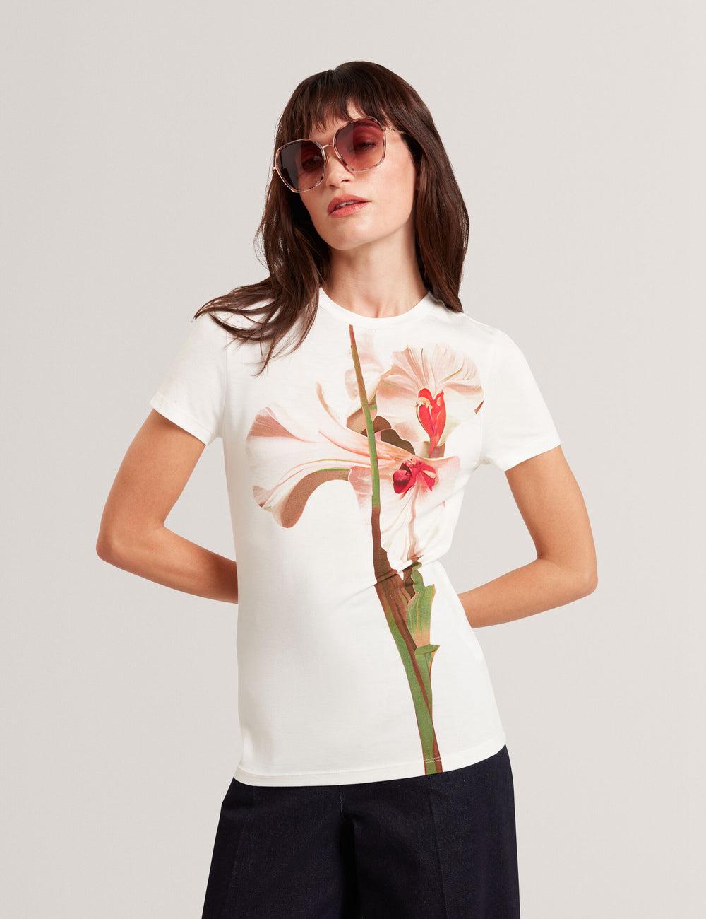 Nude-Pink Women Ted Baker MEELIEE - Floral Graphic Fitted Crew Neck T-Shirts | NZ  LFSP-68419