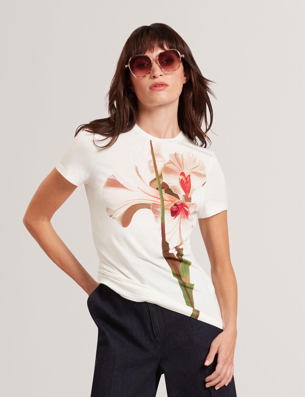 Nude-Pink Women Ted Baker MEELIEE - Floral Graphic Fitted Crew Neck T-Shirts | NZ  LFSP-68419