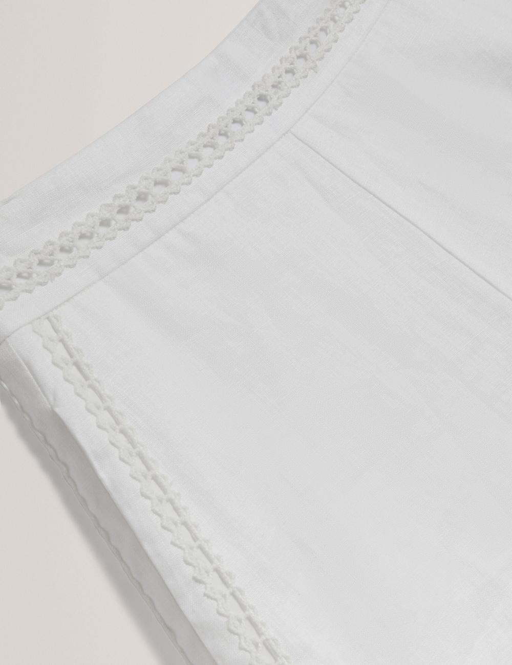 White Women Ted Baker BUCCIA - Crochet Trim High Waisted Linen Shorts | NZ  JLYS-89415